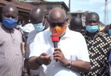 Akeredolu visits scene of fire incident at Oba Nla