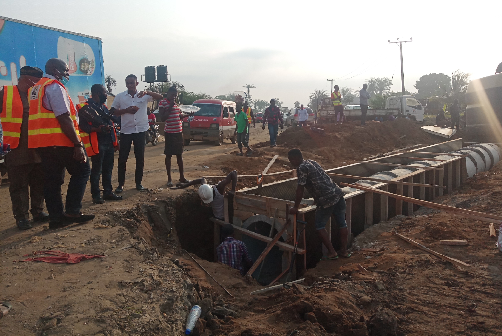 VIDEO : First phase of intervention on Ikot Mbon Ikono -Ukpum Abak road to be completed in three weeks 