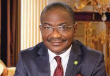 In PHC near Akwa Ibom Governor’s office, nurses use phone torchlights in labour room