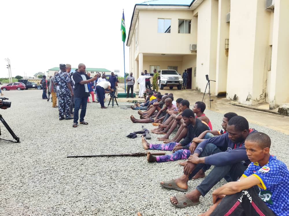 Police arrest civilian on Military uniform, 60 other suspects in Nasarawa