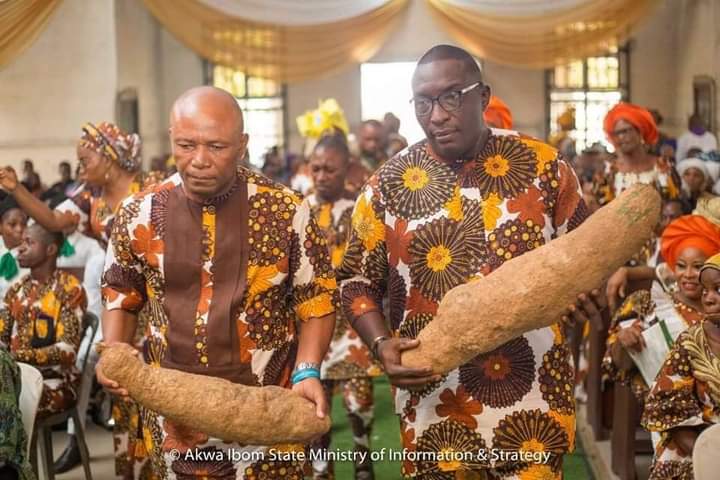Akwa Ibom NUJ lauds Governor Emmanuel's aide for donating uniform to members 