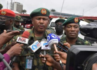 Nigerian Army arrest 12 imposters dressed in full military camouflage