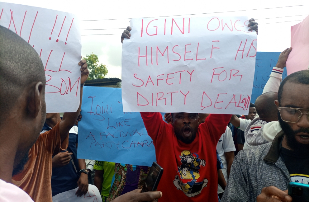 Youths besiege INEC office in Akwa Ibom, demand Igini's removal 