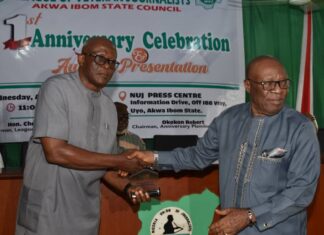 League of veteran journalists honours AKIRS chairman with excellence award