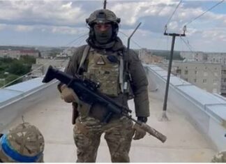 Zelensky extols Ukrainian Forces for restoring country’s flag in Kharkiv, other regions