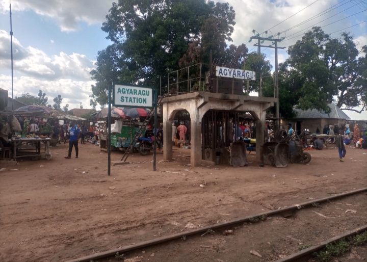 Investigation: How vandals destroy railway line North-Central Nigeria to feed steel companies 